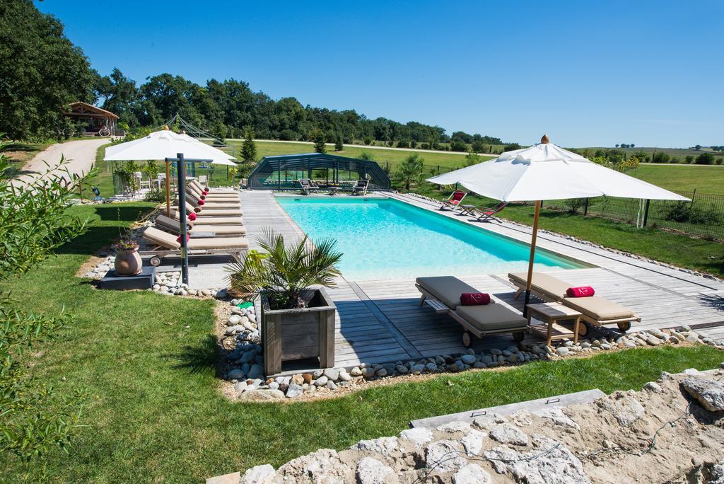 Chambres d'hôtes Domaine de Nazère Avezan Exterior foto